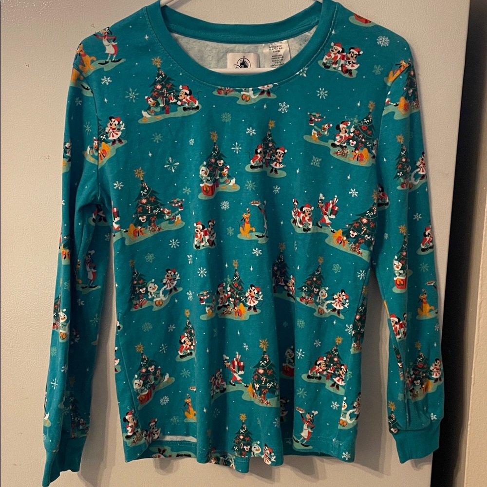 Disney Women’s Large Turquoise Characters Long Sleeve Pajama Top